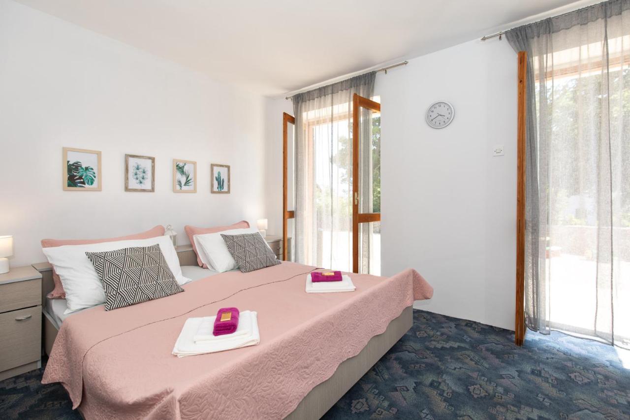 Apartment Lora Crikvenica Exterior foto