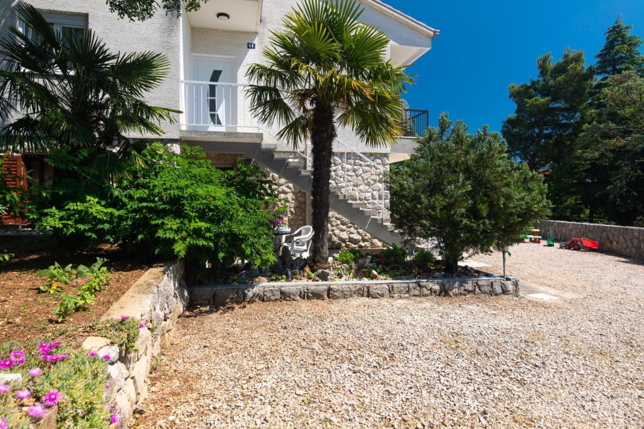 Apartment Lora Crikvenica Exterior foto