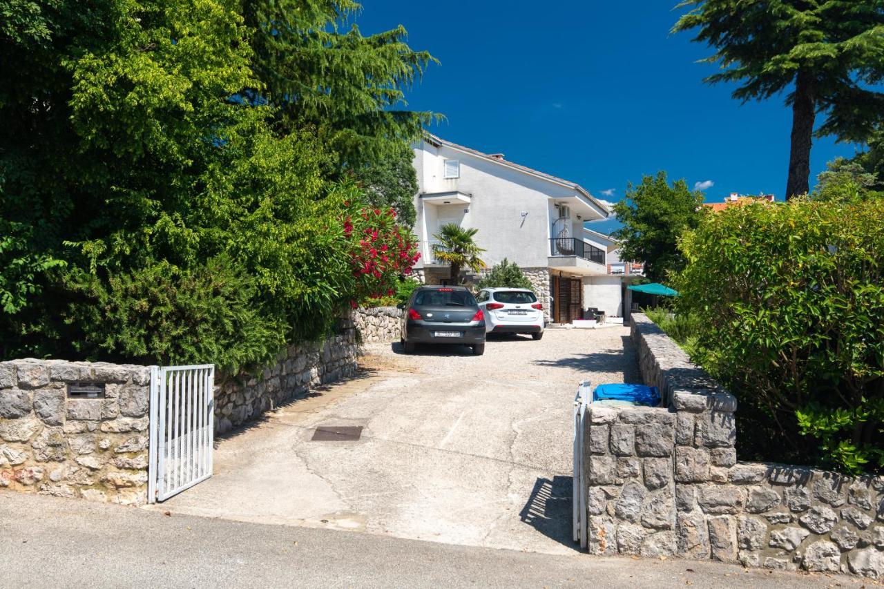 Apartment Lora Crikvenica Exterior foto